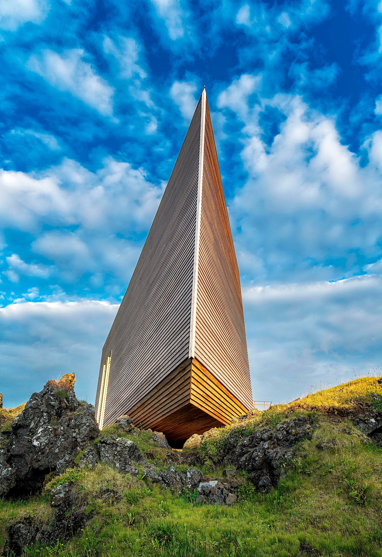 Culture on the glacier. Visitor center in Hellisandur by Arkís